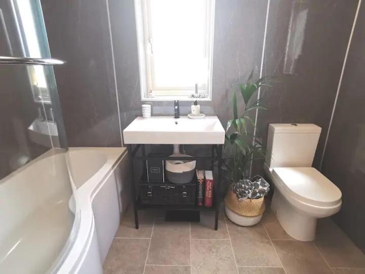 Holiday home Charming North Norfolk Flint Baconsthorpe
